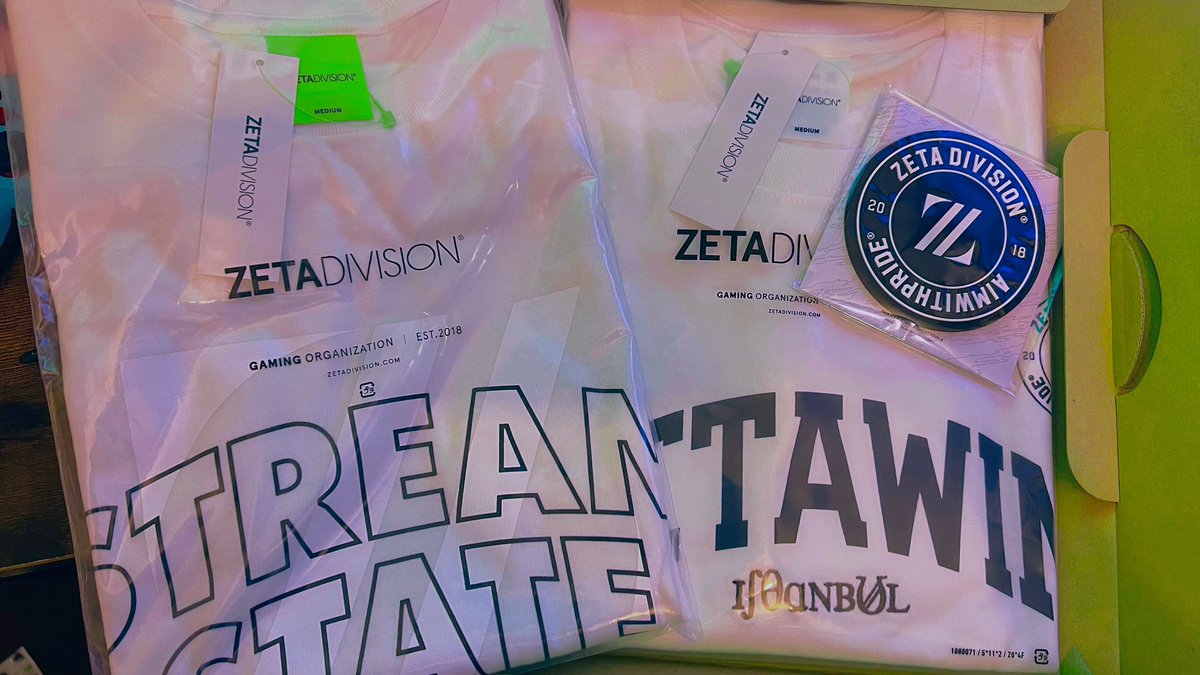 HATSUNEXJAPAN's tweet photo. Thank You ′//,

@zetadivision 
 #ZETADIVISION
 #ZETAWIN 
 #AIMWITHPRIDE
 #STREAMSTATE https://t.co/UQPfYw8yNn