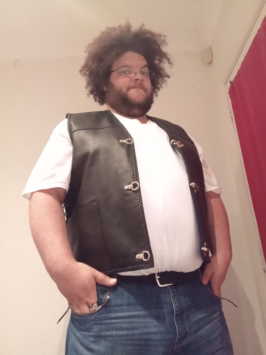 Floofychub 🔜 Bearbash2026 tweet media