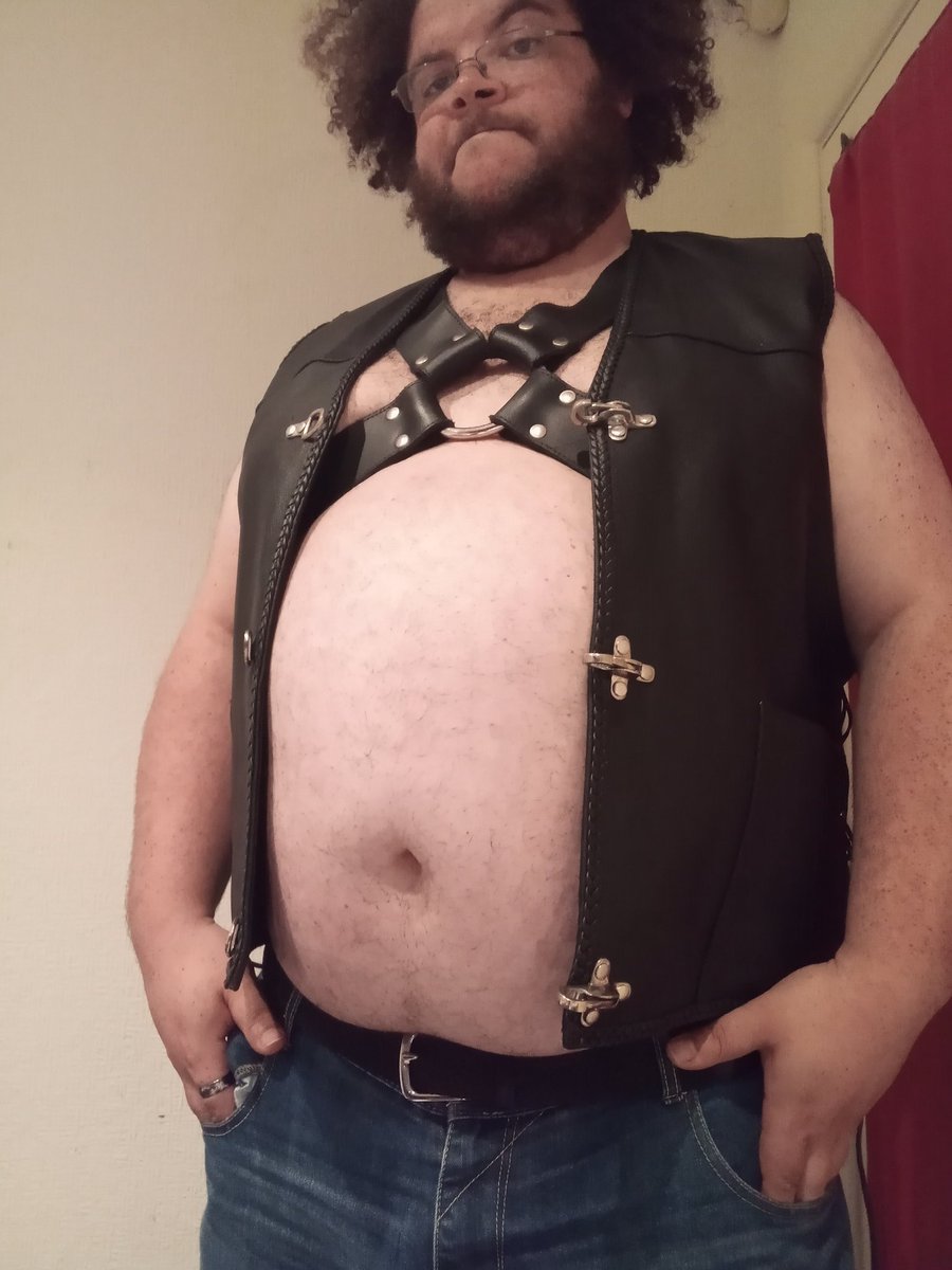 Floofychub 🔜 Bearbash2026 tweet media