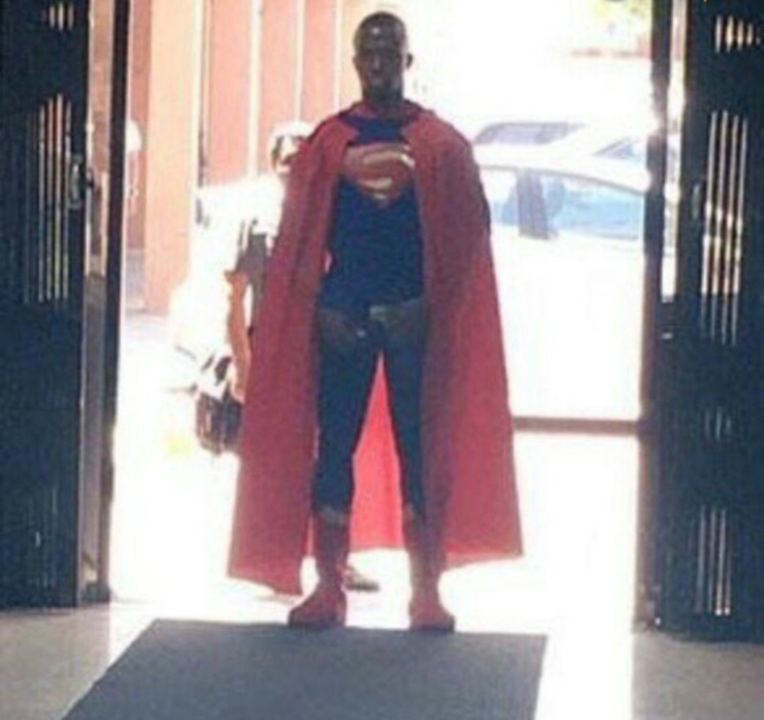 Batman                                 Superman 
Batshuayi                                Valencia