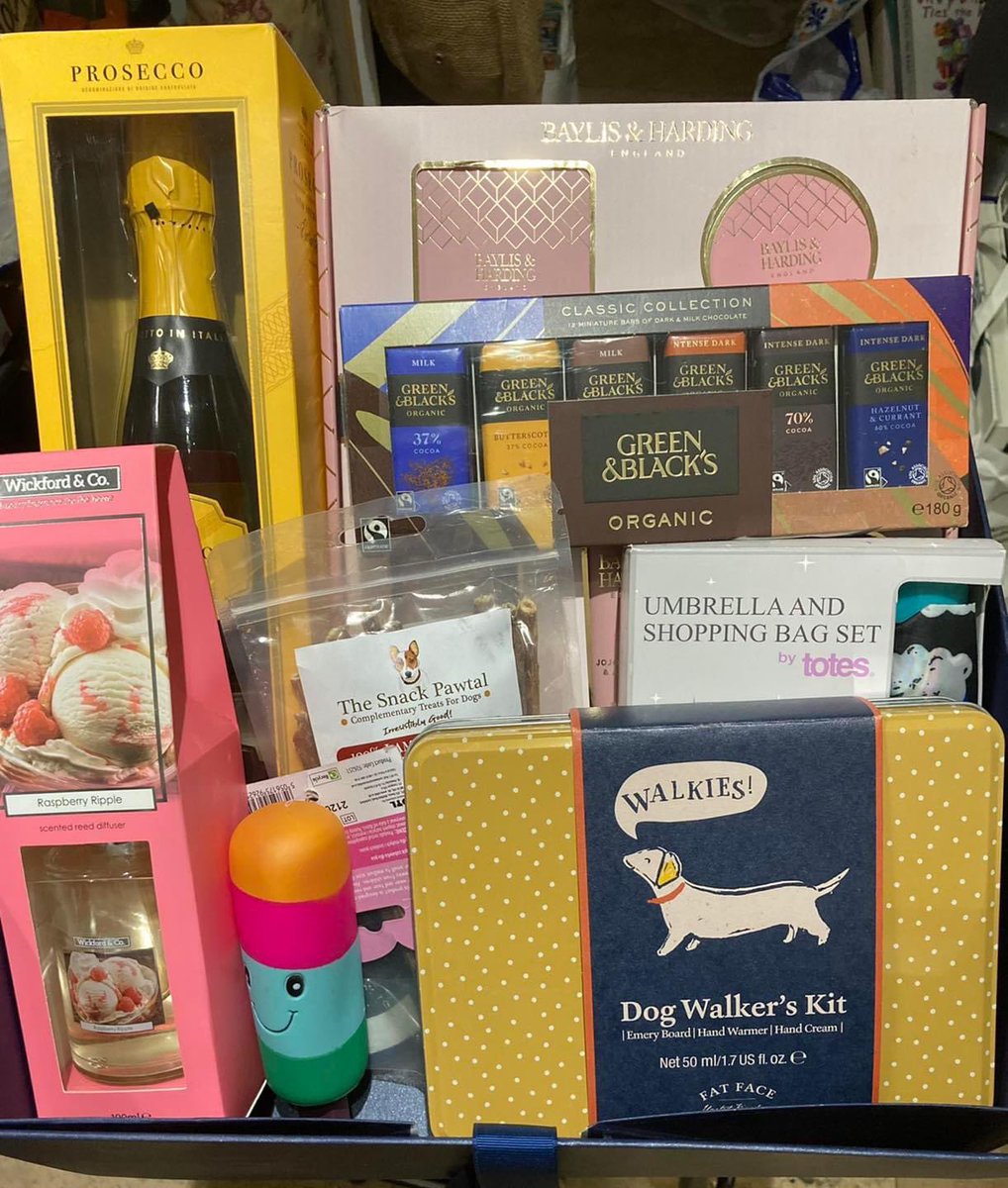 RAFFLE TIME! please support our raffle to raise funds, only £1 a strip great bundle of goodies! m.facebook.com/story.php?stor… #raffle #prizes #win