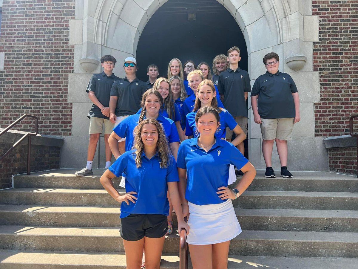 GolfVghs's tweet photo. Beautiful night on the course! 
Congrats to our girls for placing 1st as a team! 
Maci Clodfelder placed 2nd overall for girls, Addie Wilson 4th and Logan Lillard 5th! 
For the boys, Jake Gilles placed 4th and Gavin Kiser placed 5th! 
Way to go blue devils golf!! 💙💛 https://t.co/QP4MpgO0Fe