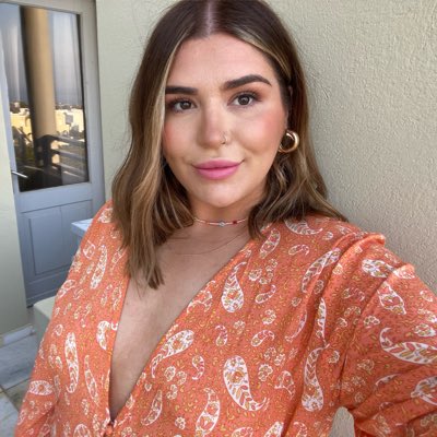 jodiegrovey's tweet photo. #NewProfilePic https://t.co/ySRUmKAt1H