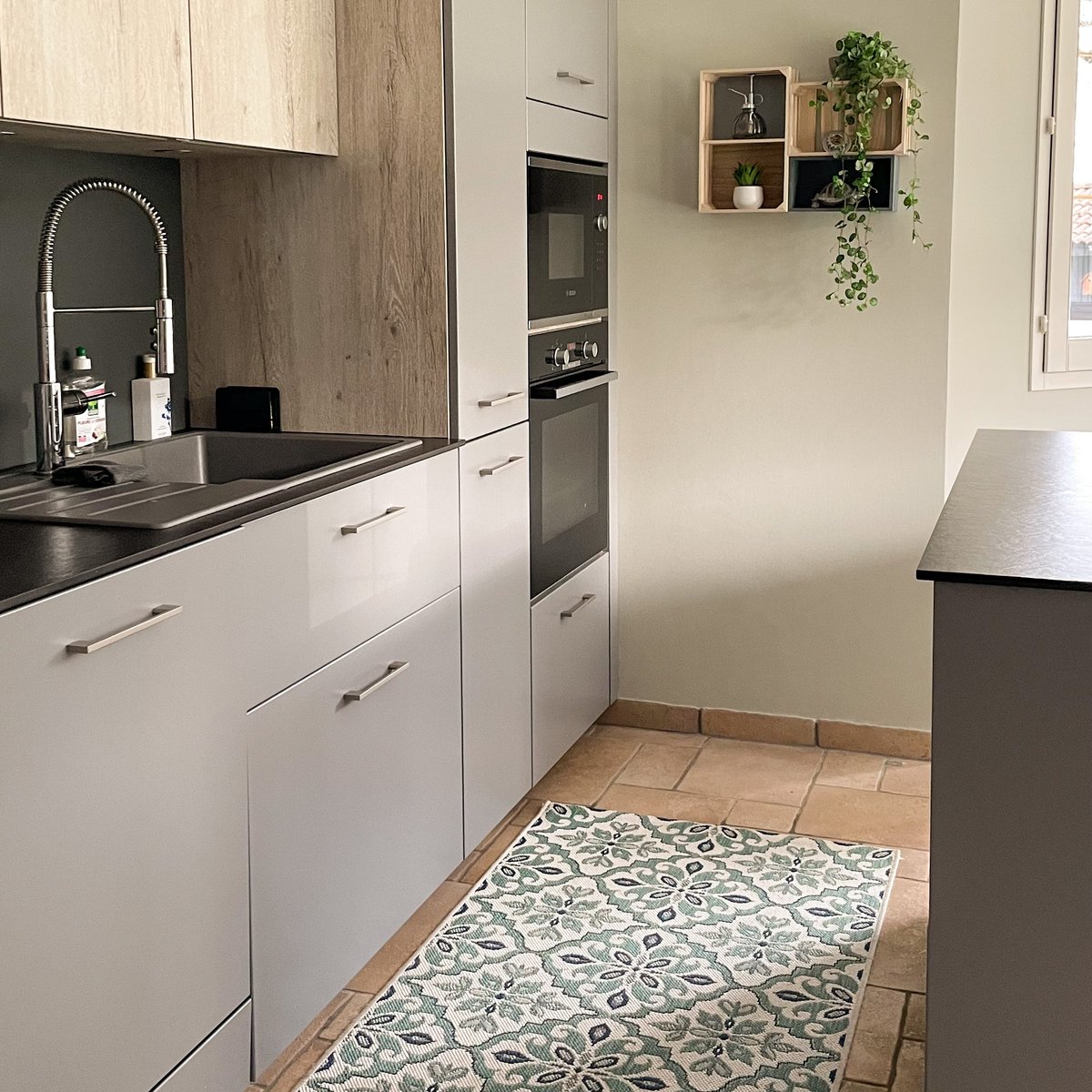 rugtraders's tweet photo. A great combination of traditional and trendy, a Moroccan rug can be the instant style refresh that your living space requires!
#RugTraders #LivingRoomDecor #StyleInspiration https://t.co/rO95GVdpDw
