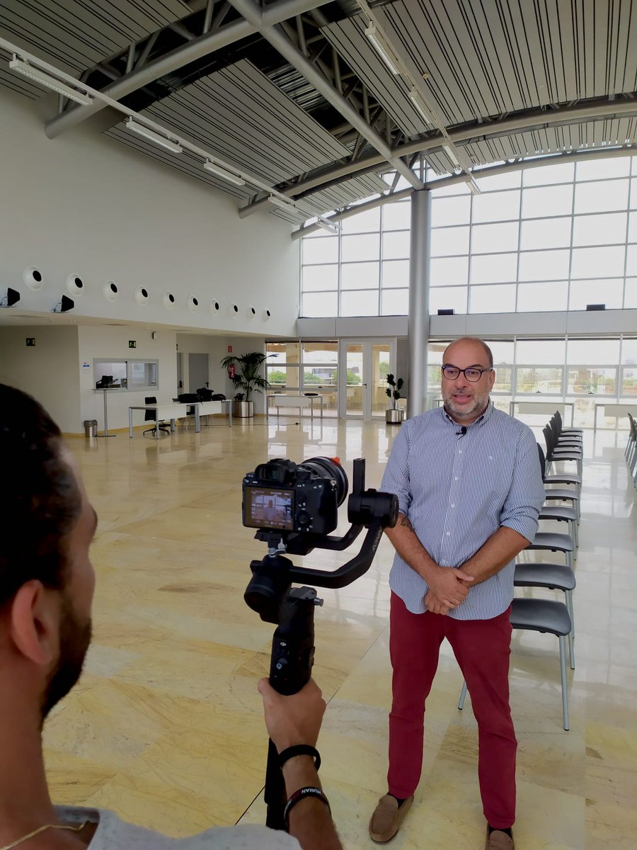 TechFabLabCV's tweet photo. 🤗Estamos muy agradecidos de haber podido participar hoy en la campaña de atracción de nómadas digitales que están preparando conjuntamente @Alicante_City y @fundeun.

Agradecemos, además, la colaboración de @LucaBertoni15 de Connection H2H y Martin Machuca de #Trailmaker👏🏼 https://t.co/iRO8lGN04u