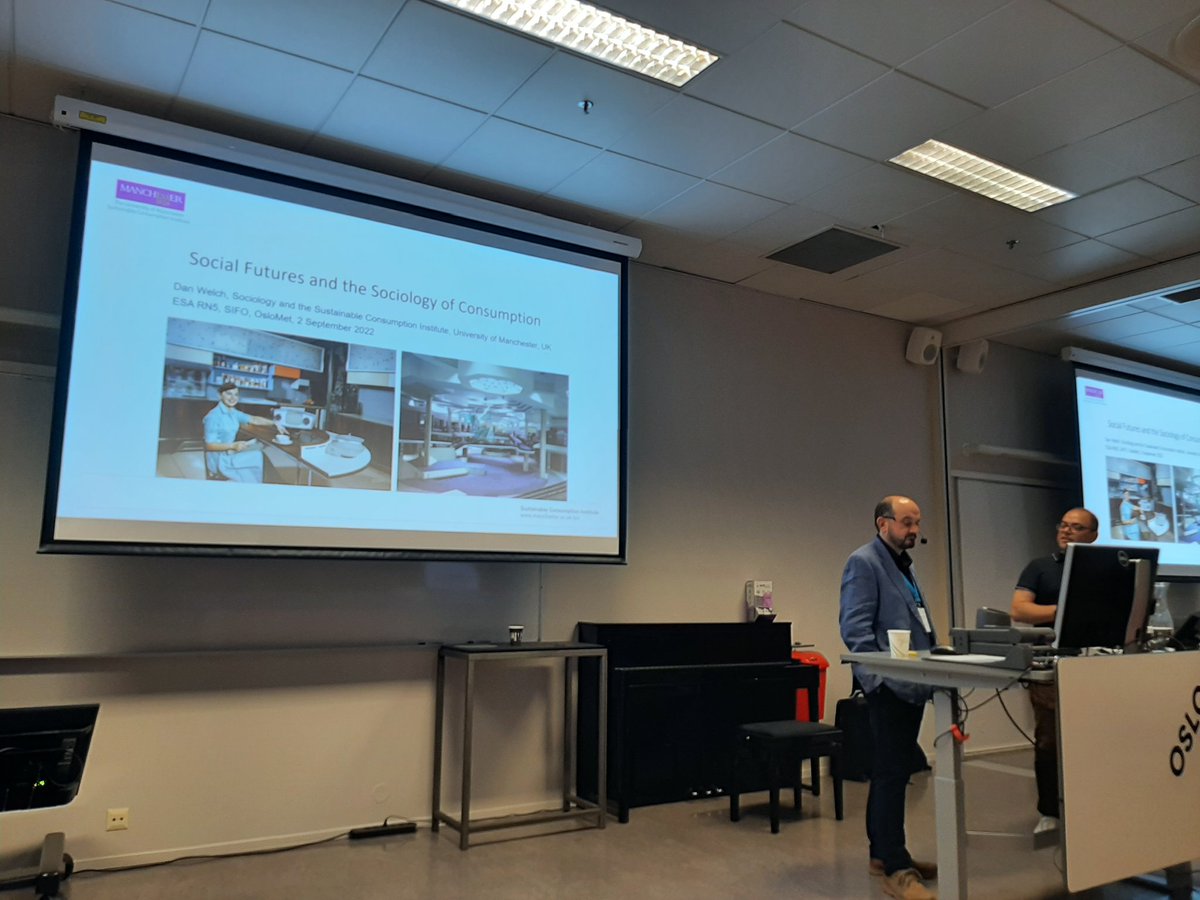 DrMaryGreene's tweet image. Another inspiring keynote @esaRN5_soccons by @DrDJWelch exploring the potential of the sociology of the future in sustainable consumption research #Futures #socialfutures #Sociology #sustainableconsumption