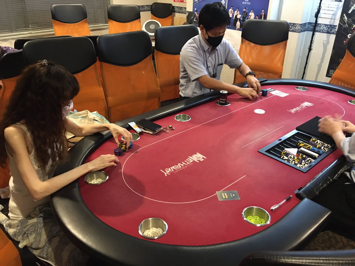 poker_hathaway's tweet image. いよいよヘッズアップです💖