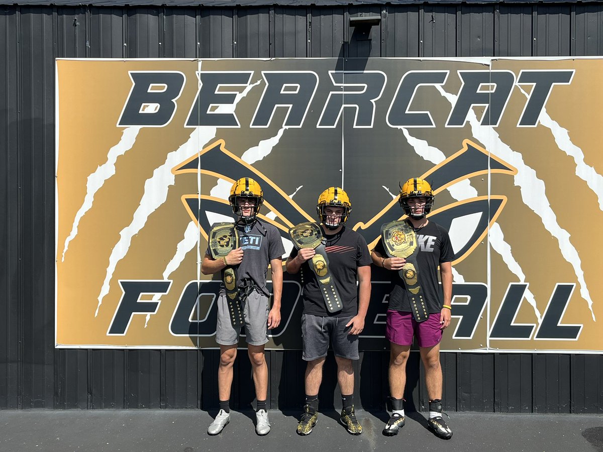 CoachFB42's tweet photo. HomeRun  Insurance MVP Awards. Special Teams Camdan Cooper, Defensive Hunter Freeman, Offensive Carson Free. https://t.co/QsqtMbW28P