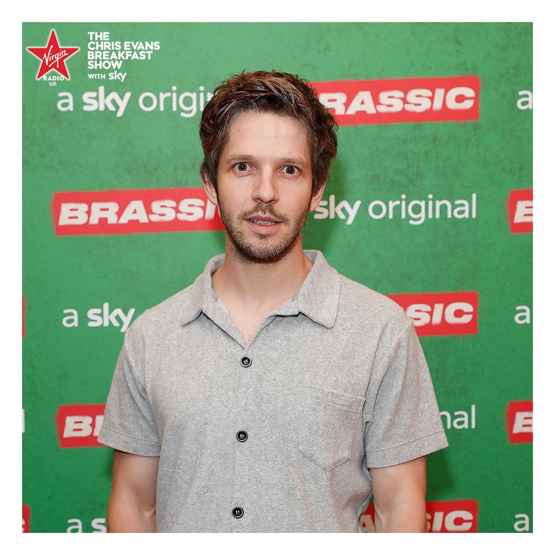 Hello, how are you? 👋🏼

Guests today on the #ChrisEvansBreakfastShow with <a href="/skytv/">Sky TV</a> are:

🎤 <a href="/VanessaOnAir/">Vanessa Feltz</a> 
📺 <a href="/damienmolony/">Damien Molony</a> 

#MondayMorning