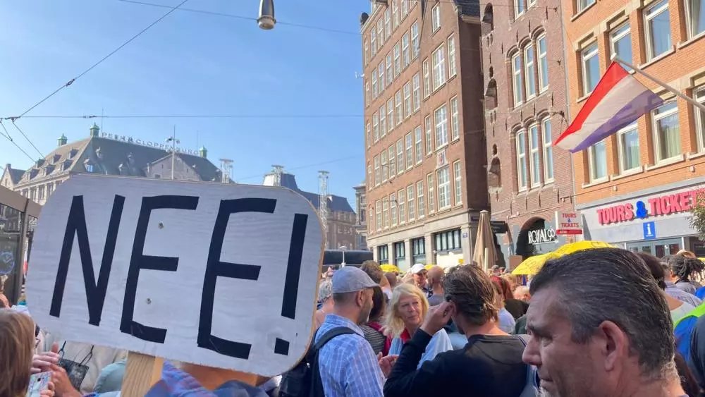Grote manifestatie tegen de overheid zondag op de Dam

at5.nl/artikelen/2166…