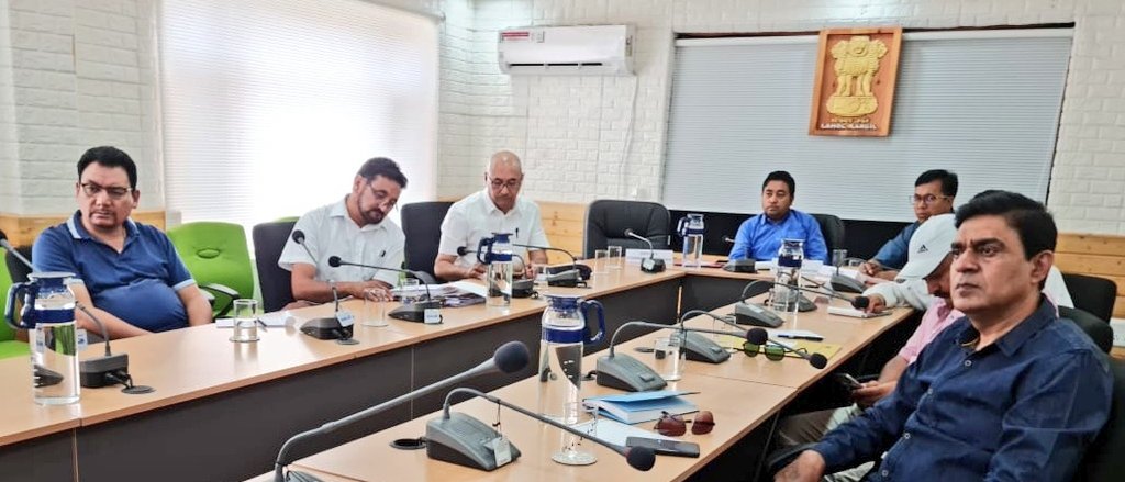 airnewskargil's tweet photo. @mnreindia to provide solar water pumps on 80% Subsidy in @PMKUSUM
@LAHDC_K convenes meeting to discuss the convergence of financial resources
EC @LAHDC_K @MohsinAli0904 instructed the @KargilKreda to develop various models on different price range
@santoshsukhdeve @prasarbharti https://t.co/DkavYsMko4