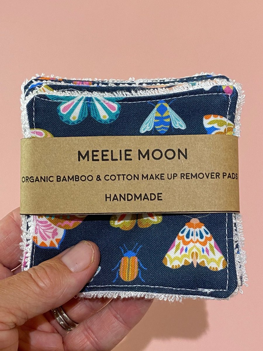 meeliemoon's tweet photo. #elevenseshour New!! Excited to share this item from my #etsy shop: Reusable cotton and organic bamboo towelling makeup remover pads, pack of 5, makeup wipes, face pads, cotton makeup pads, gift for her. https://t.co/Xtx1Exg4Ya https://t.co/wLyoMQ7Ygk
