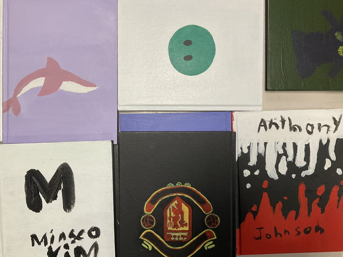 aiscvisualarts's tweet image. #AISCMiddleSchool artists are midway in completing cover designs of #artjournal that expresses their #identity. #AISCLearner #AISCVisualArts #AISCInTheClassroom