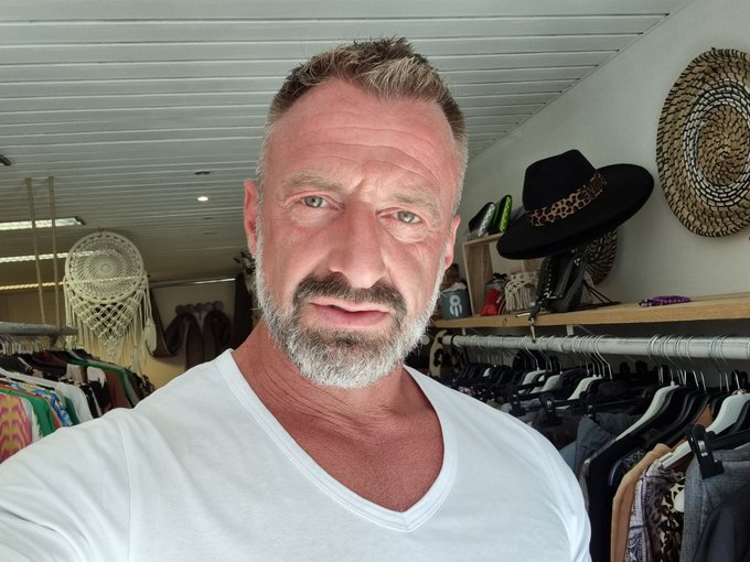 Have a lovely weekend you sexy little fuckers xx https://t.co/jguigHuaz5<a href="/tag/hardcore"class="tags"><span>#hardcore</span></a><a href="/tag/anal"class="tags"><span>#anal</span></a>