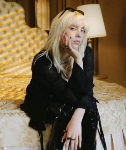 blondeeilish's tweet photo. billie eilish killed me with this outfit https://t.co/or5wmX0j16