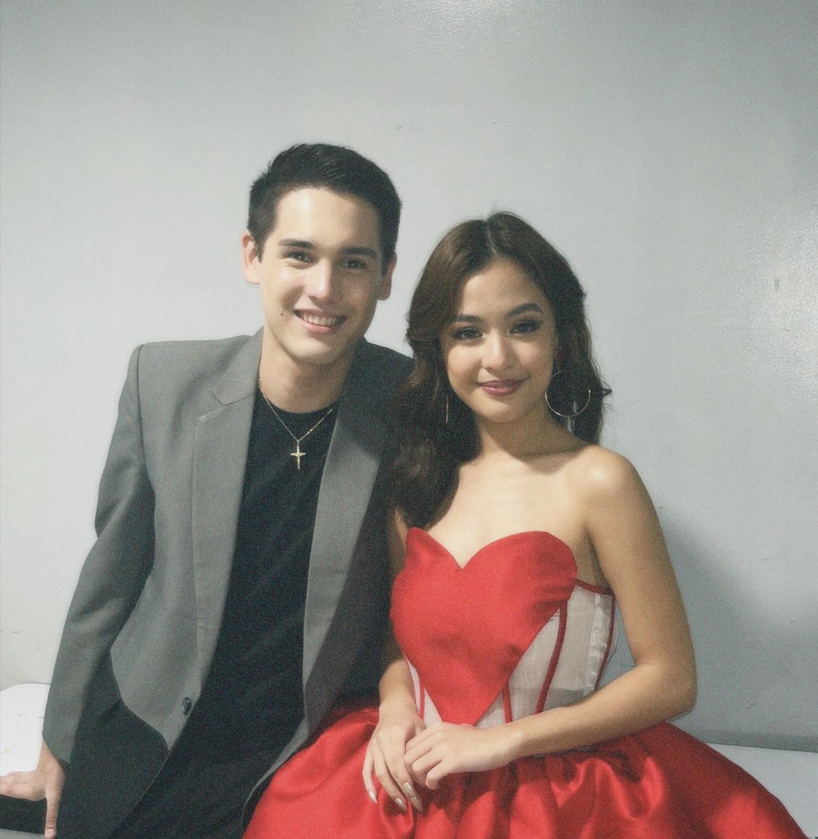 KoDreaOfficial's tweet photo. Their fit for tonight!

KODREA AT KUMUIS4UCON https://t.co/gvc30q7D4K