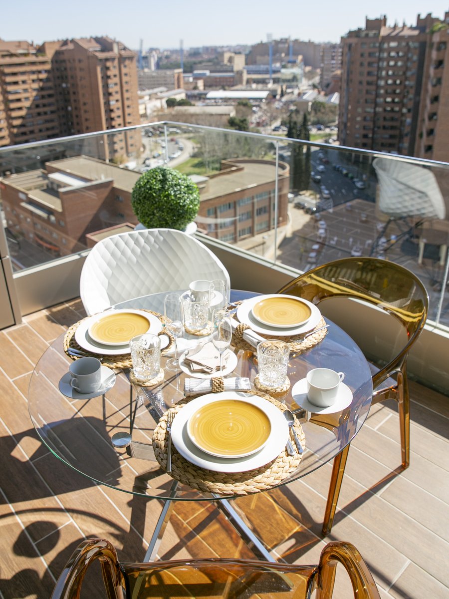 Si quieres disfrutar de una de las mejores zonas de Zaragoza, en un edificio que cuenta con inmejorables zonas comunes; piscina, gimnasio, pádel, zona de juegos,... con todas las comodidades, no dudes en visitar Trento Max🏡

!ULTIMAS VIVIENDAS EN VENTA! ​
ebrosa.com/obra-nueva/zar…