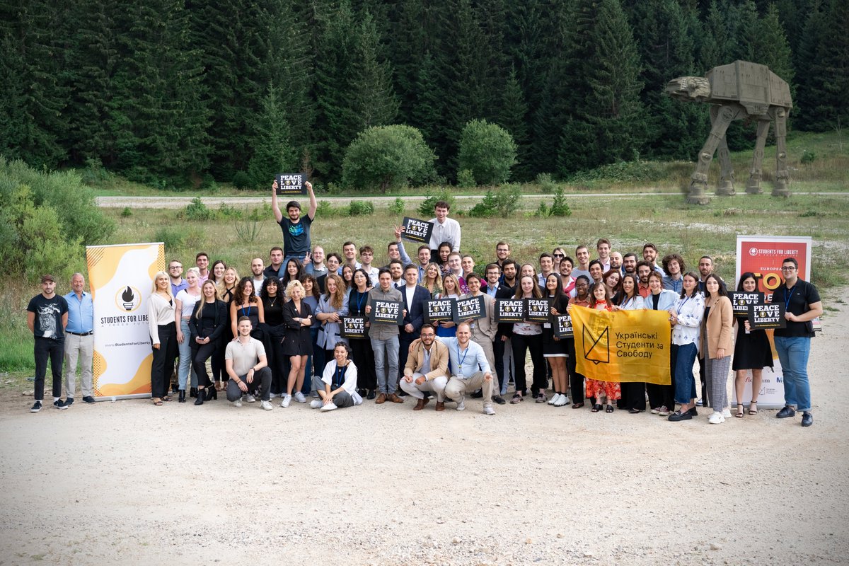 SFL_France's tweet photo. 🇧🇦 SFL France était à Sarajevo, Bosnie, à l'occasion du Top Leadership Retreat 2022.

Notre nouvelle équipe est pleine d'énergie pour l'année à venir, avec de nombreux projets pour la défense de la liberté en France !

#TLREurope22 #FreerFuture https://t.co/Rrp6eU0iBI