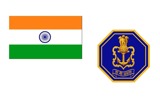 Bharatify_'s tweet photo. Today on commissioning of first
Made In India aircraft carrier
#INSVikrant, PM
#NarendraModi gave new ensign to #IndianNavy which is inspired by #ChhatrapatiShivajiMaharaj navy ensign. 
No st. George Cross = India is no more a colony https://t.co/Z4LNk1UN3C