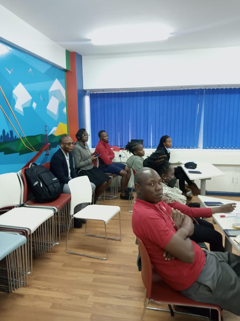 VSOKenya's tweet photo. As we wind up the Africa Climate Week, its important that we harness the power of the youths to drive climate action. 
#AfricaClimateWeek 
#GreenTide
#ClimateNegotiationKE
#LindaClimateKE
@njuguna_sam_ 
@EltonObuya 
@ChristinOgola 
@robruhiu https://t.co/80z5erDDGB