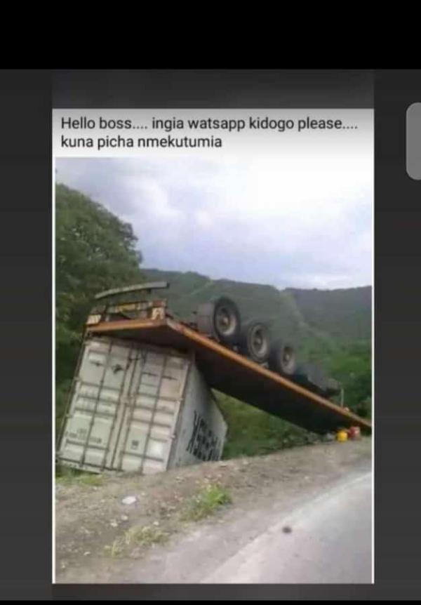 Pro_Memer22's tweet photo. Ni askari, Petroli imeisha ama Jam... https://t.co/1i8jh93GiR