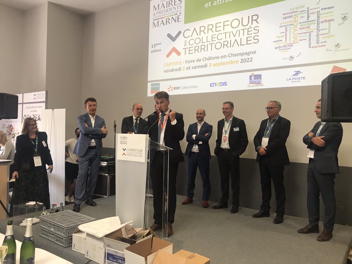 ChagneauE's tweet photo. EDF en force au Carrefour des collectivités à la Foire de Chalons en Champagne. @FGonczi, Jérémie Baudou, @DevezaJean , @EDF_GrandEst, @ForgetBruno, @Franck_LEROY_ https://t.co/52GYFb8aXn
