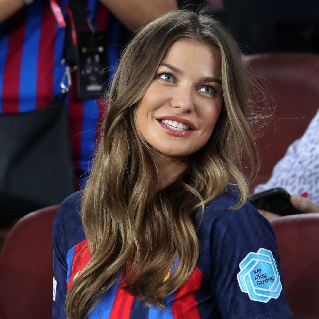 Que mi mujer os da los buenos días 😃☀️. Responderle no seáis así…