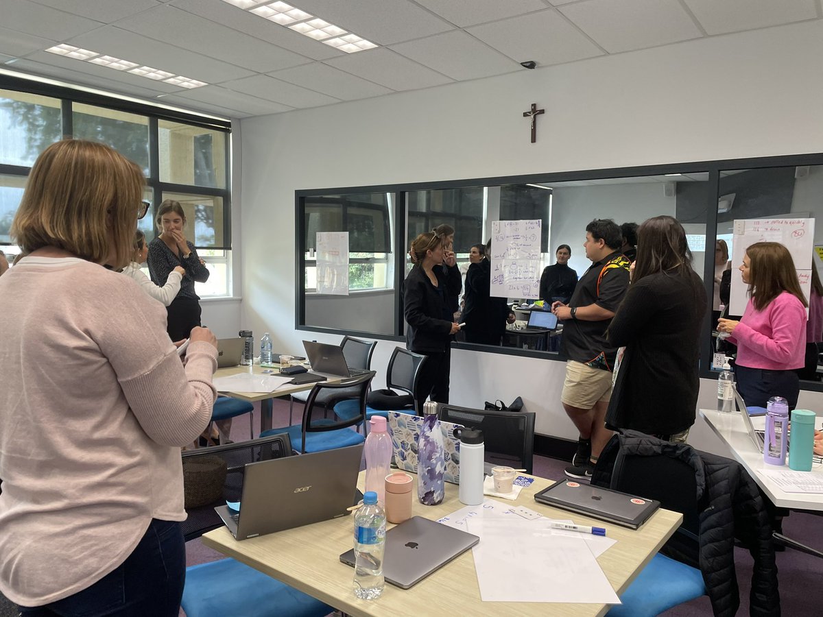 <a href="/CatholicEdWA/">Catholic Education WA</a> Numeracy Key Teachers organised in random groups of 3, using their work on vertical non-permanent surfaces to prove their answers to an audience of skeptics. Great use of place, space and technology <a href="/pgliljedahl/">Peter Liljedahl</a> #buildingthinkingclassrooms