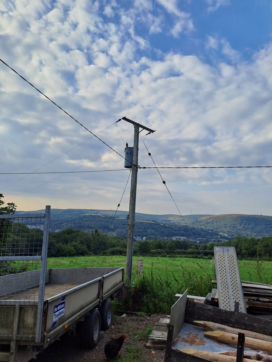 A buzzard was electocuted landing on our transformer. Within 30 minutes of our call Western Power had assessed it and will be insulating the wires to protect more wildlife. Respect!
#westernpowerdistribution
#RSPB