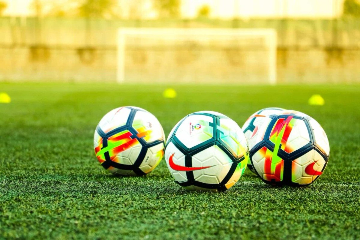 tovaswap's tweet photo. ¡El deporte sigue apostándole a las monedas digitales! ⚽️💸

#Noticia 📰 | La esfera del fútbol en Argentina sigue apostando por las monedas digitales ahora que su ente rector ha reiterado un acuerdo con una reconocida empresa de criptomonedas.

Sigue 👇🏽 https://t.co/dqNo5Nit0r