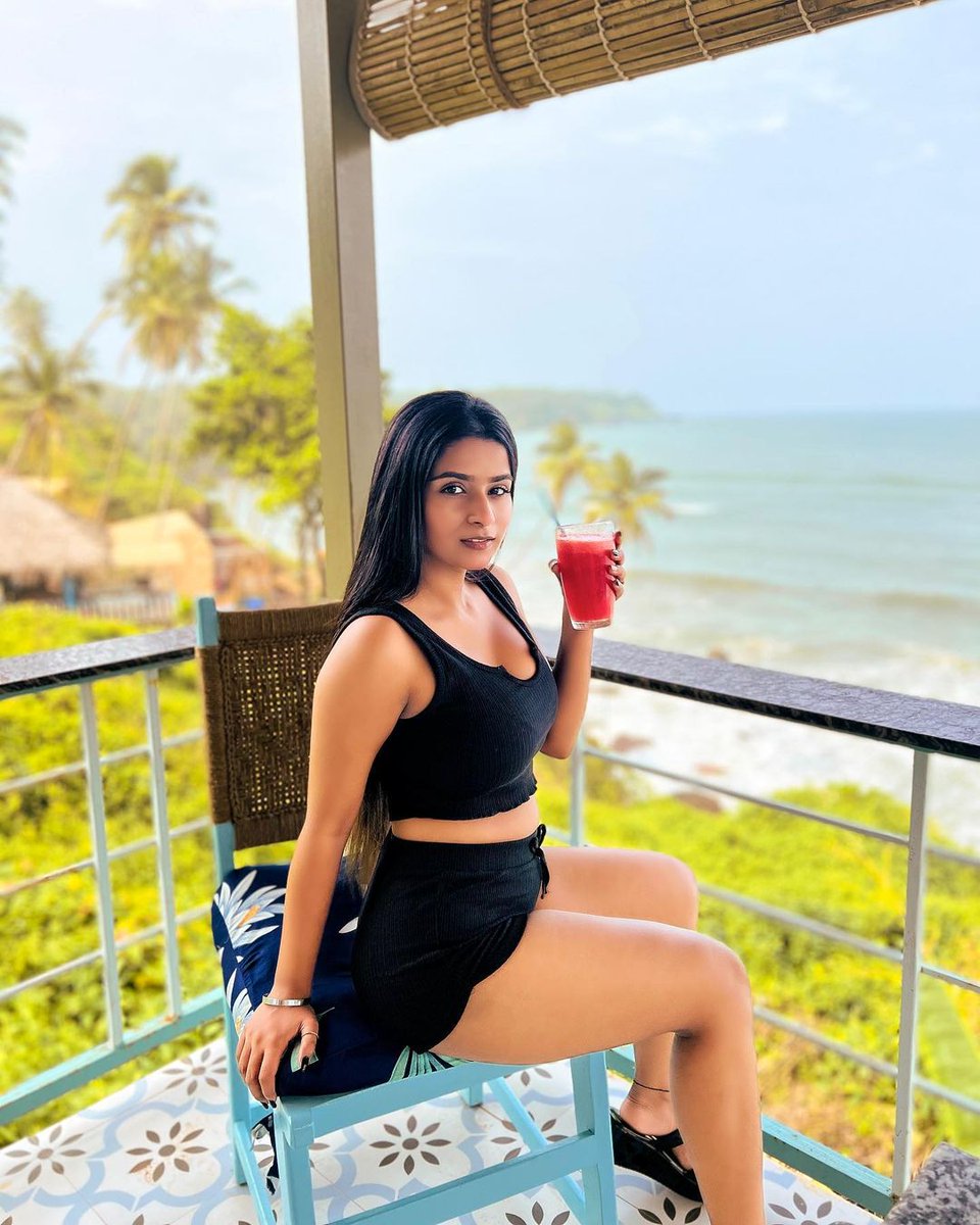 TheSuhuu's tweet photo. Follow :- @TheSuhuu
#Suhuu #tranding #model #bollywood #viral #viralpost https://t.co/PmMl9bTHw4