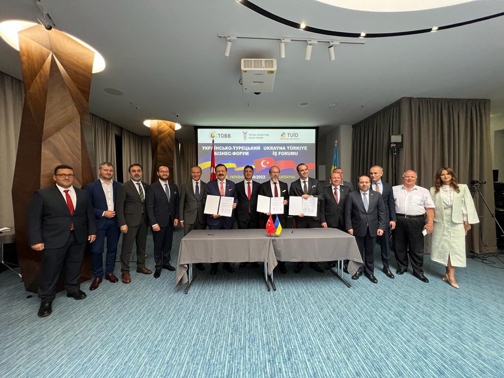 RHisarciklioglu's tweet photo. Ukrayna’da savaş dönemindeki ilk İş Forumu’nu Türk ve Ukraynalı iş insanlarının yoğun katılımıyla Lviv’de gerçekleştirdik. https://t.co/mCmg8meKYv