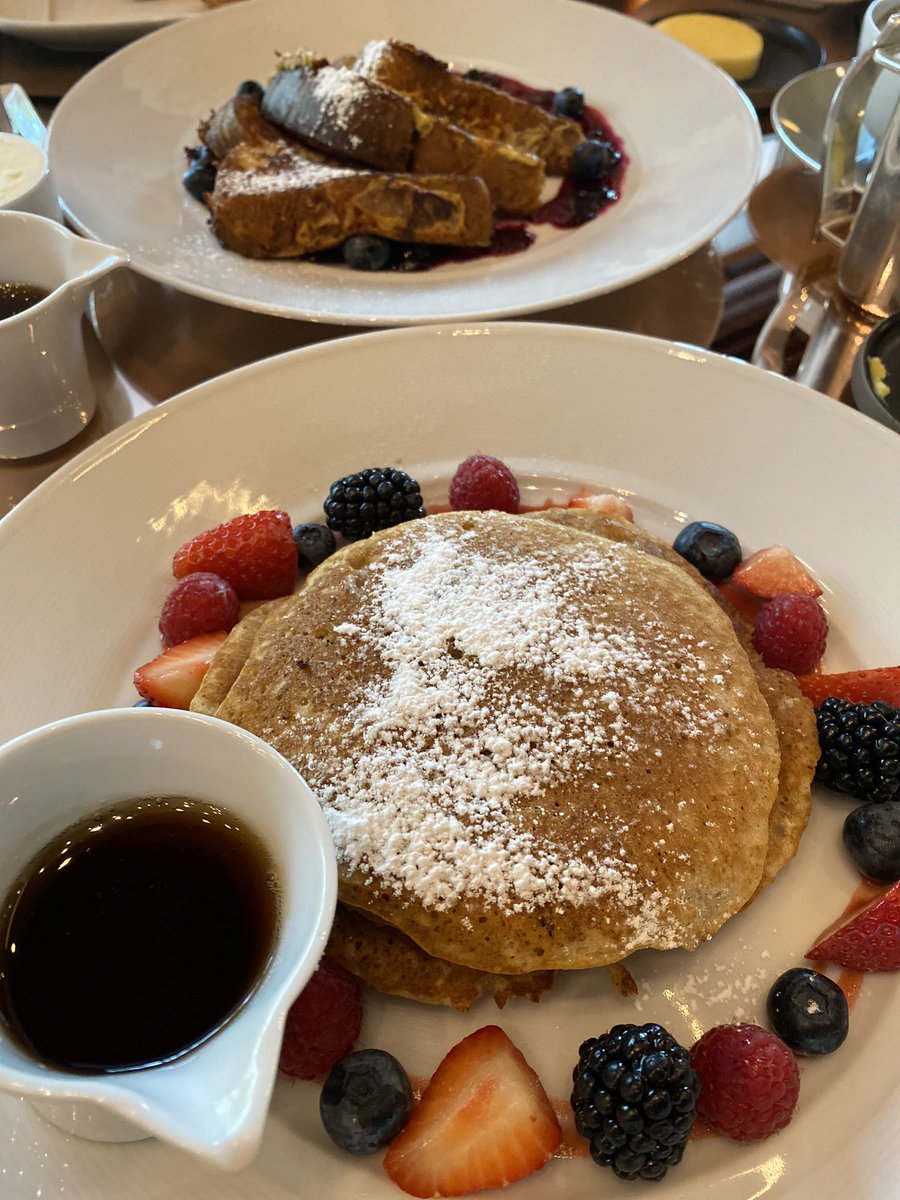 DCAcademyLDN's tweet photo. Thank you @45ParkLaneUK for your wonderful welcome this morning and delicious breakfast! https://t.co/v3dNHhDjF4