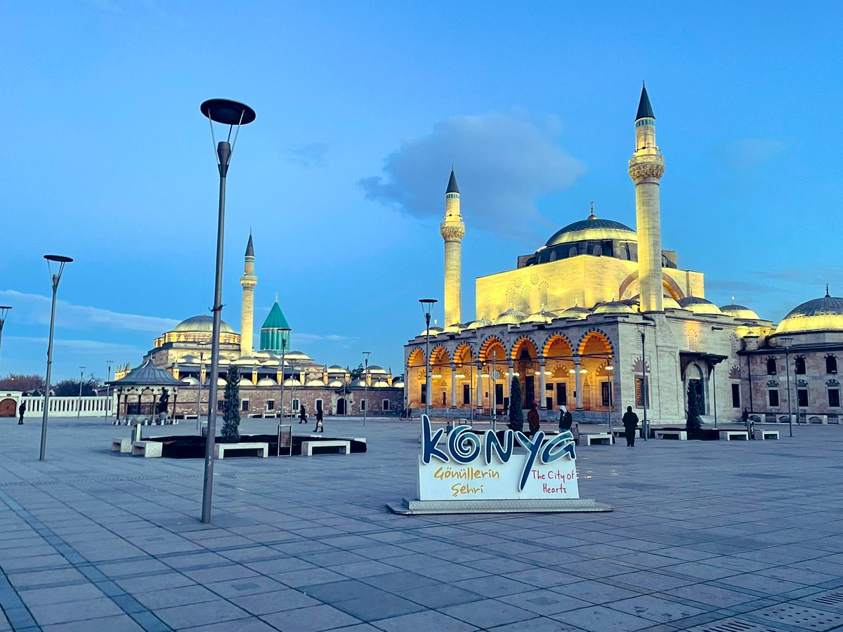 saminakakram's tweet photo. “Heavenly Phoenix, the lord Shams of Tabriz, the seven seas are like a drop before him.” ~ Rumi
#Maulana #TrueGuide
#MissingKonya 🥹💛 https://t.co/9GXyH8lGq0
