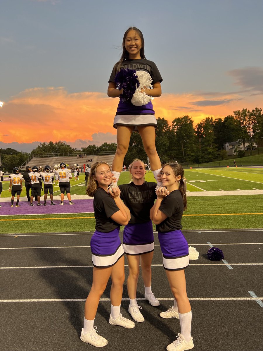 IT’S GAME NIGHT! Tonight <a href="/bw_highlander/">BWHighlanderFootball</a> will have a few more cheerleaders on the sidelines as it’s youth &amp; cheer recognition night! Kick off @ 7pm! 🏈🎀💜 #LETSGOBALDWIN
