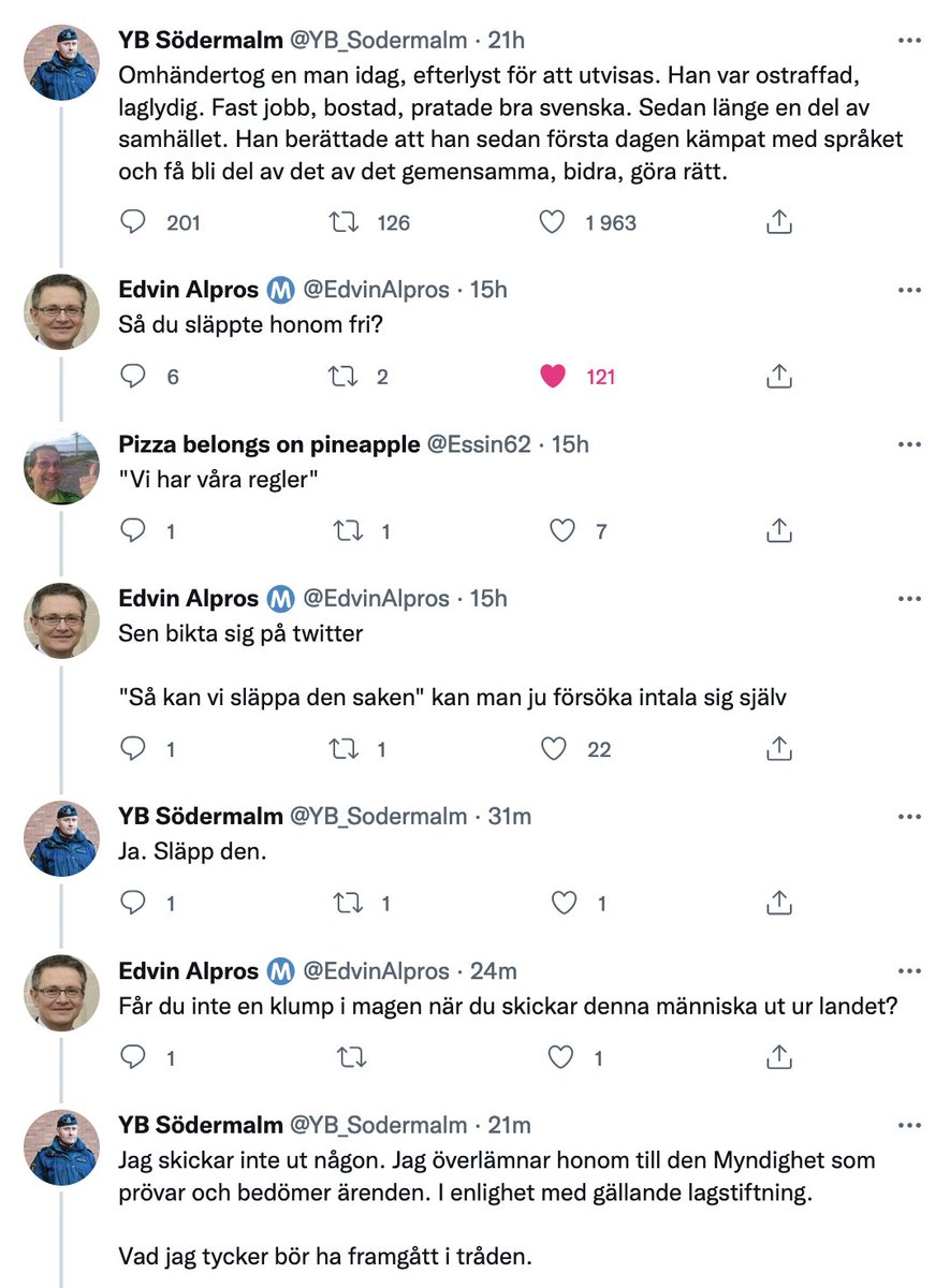 rackamacka's tweet image. Jag har inte gasat ihjäl någon. Jag har bara tryckt på en knapp.