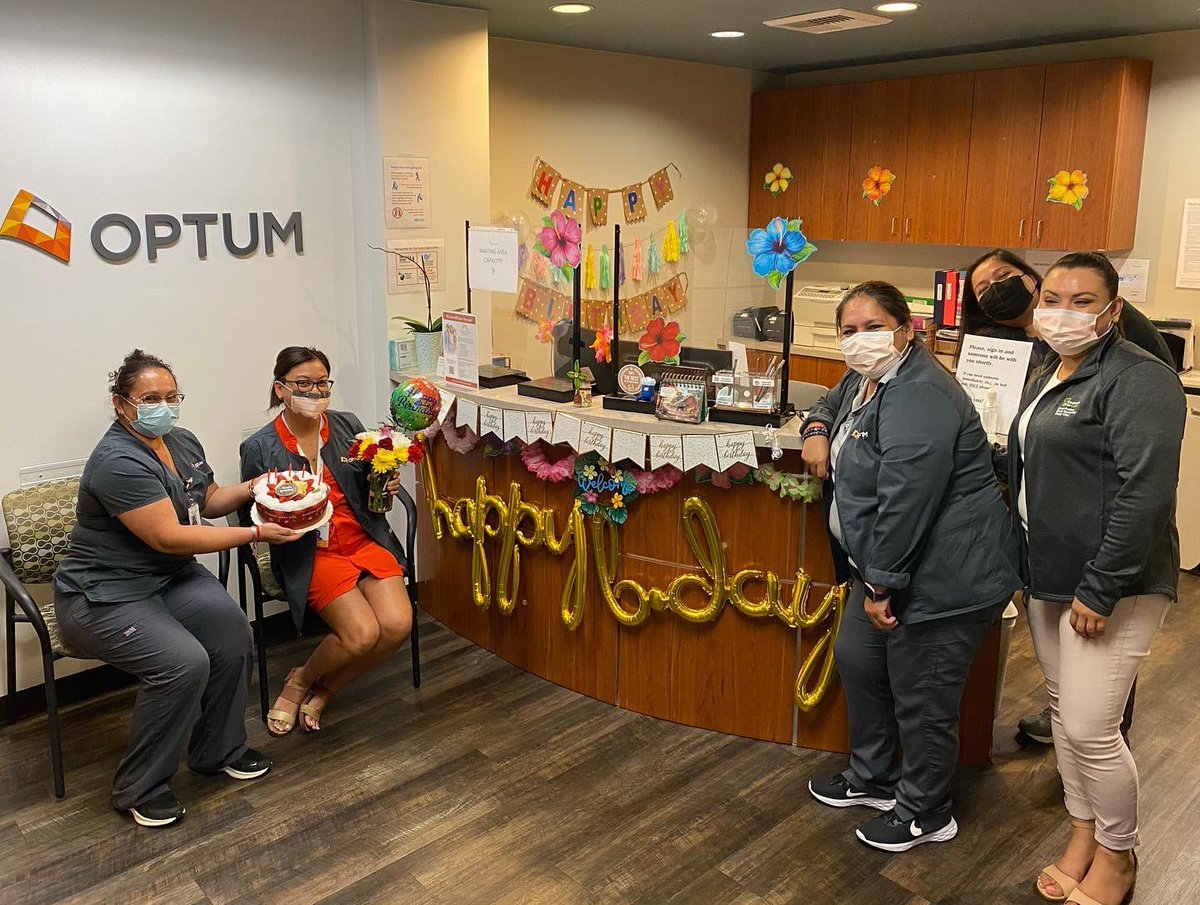 MsTranTieu's tweet photo. Feeling the birthday joy from my team at Palliative- Supportive Comprehensive Care. I get to work with an incredibly resourceful, calm, smart and caring colleagues. ♥️💙💜💛💚 #optum https://t.co/5uY8TblcH5
