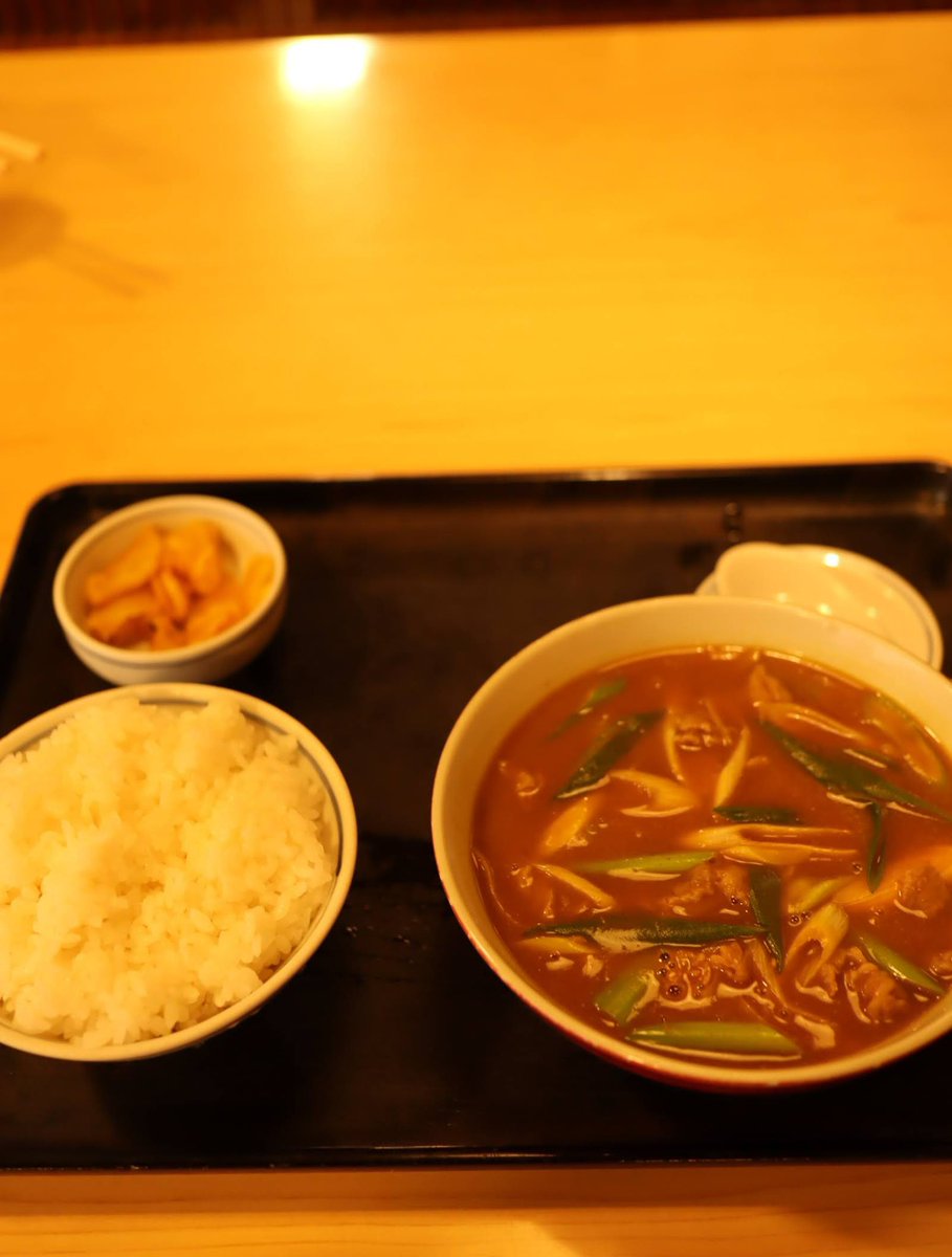 mac3111's tweet photo. カレーうどんを食べました♪🙋‍♀️ https://t.co/PtAoBNpJ0Q