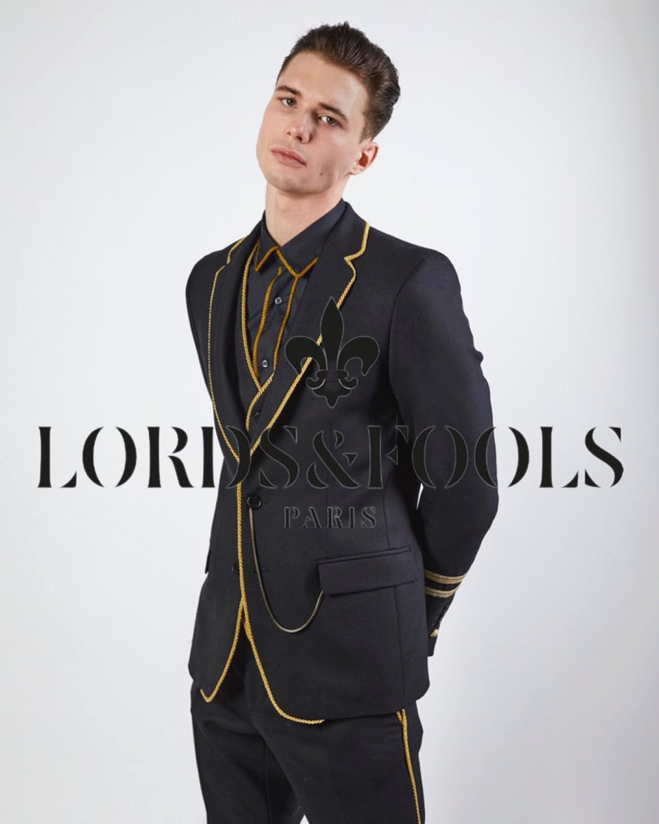 lordsfools's tweet photo. FW22 by Yoahm Baroukh #lordsfools #fashionstyle #menfashion #french #FashionTrends https://t.co/QdXrm5dVbM