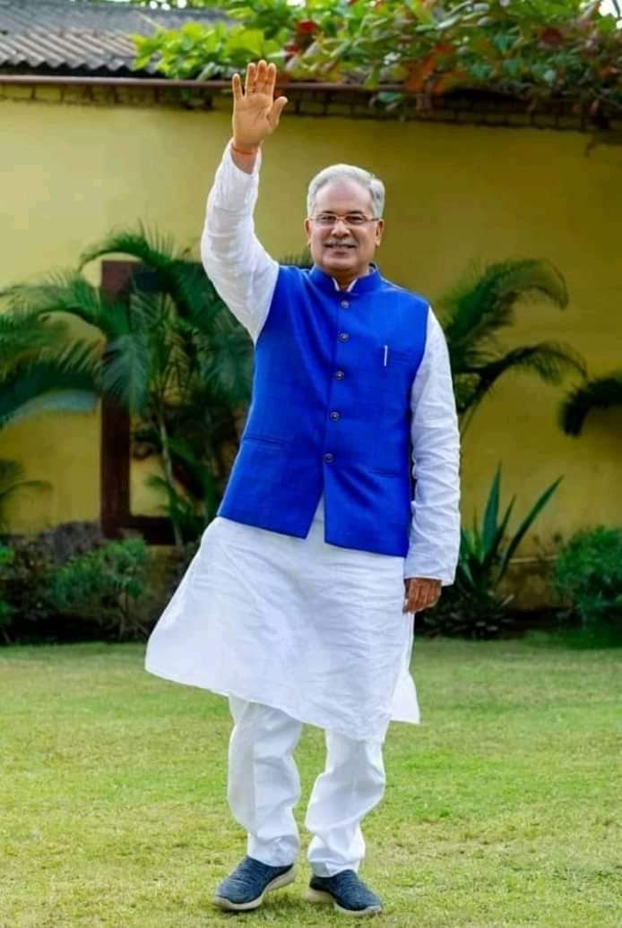 <a href="/ChhattisgarhCMO/">CMO Chhattisgarh</a> <a href="/bhupeshbaghel/">Bhupesh Baghel</a> छत्तीसगढ़ मनरेगा कर्मचारी मन के मांग ल जल्दी करबे कका 3 महिना के समय मांगे रहे आप मन आज दिन उपरहा होगे। अउ पगार ला घलोक नई भेजत हो 6 महिना होगे। आजे लेटर जारी करदो कका । हमर मन के 2 ठन मांग नियमितिकरण अउ वेतनमान। कका हे तो भरोसा हे। 🙏
