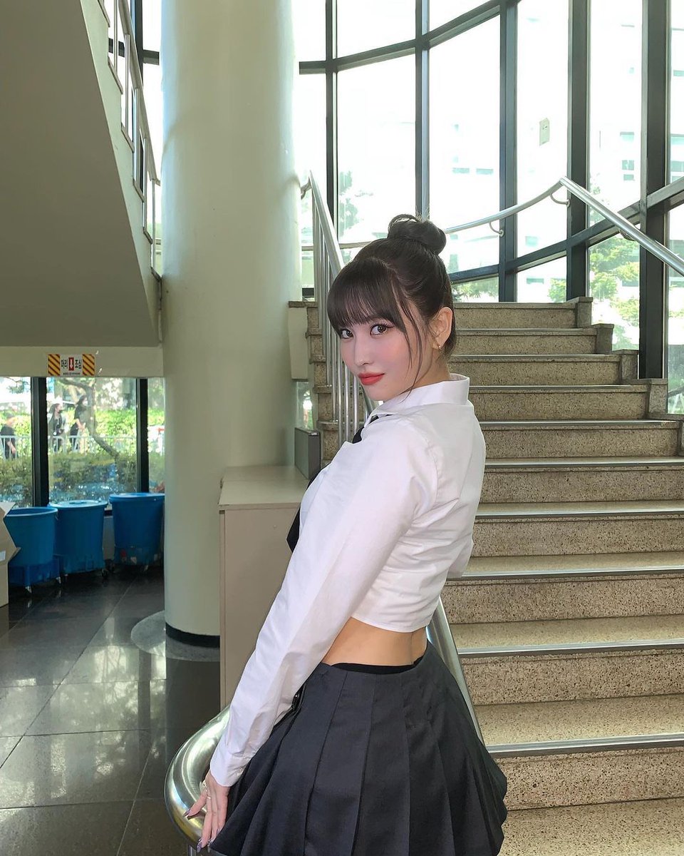 mmpicss's tweet photo. She's so gorgeous. 🥺❤️ #MOMO #모모 https://t.co/WLSsxX9ZxI