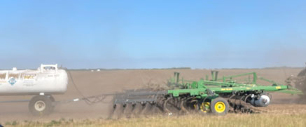 K-State Agronomy (@kstateagron) on Twitter photo Some producers may be applying anhydrous ammonia ahead of wheat planting. Will dry soils impact the retention of anhydrous in the soil? What steps can be taken to minimize N loss? <a href="/SoilFertilityKS/">Dorivar Ruiz Diaz</a> <a href="/KStateSoilH2O/">Peter Tomlinson</a>
bit.ly/3AKqyfV Some producers may be applying anhydrous ammonia ahead of wheat planting. Will dry soils impact the retention of anhydrous in the soil? What steps can be taken to minimize N loss? <a href="/SoilFertilityKS/">Dorivar Ruiz Diaz</a> <a href="/KStateSoilH2O/">Peter Tomlinson</a>
bit.ly/3AKqyfV