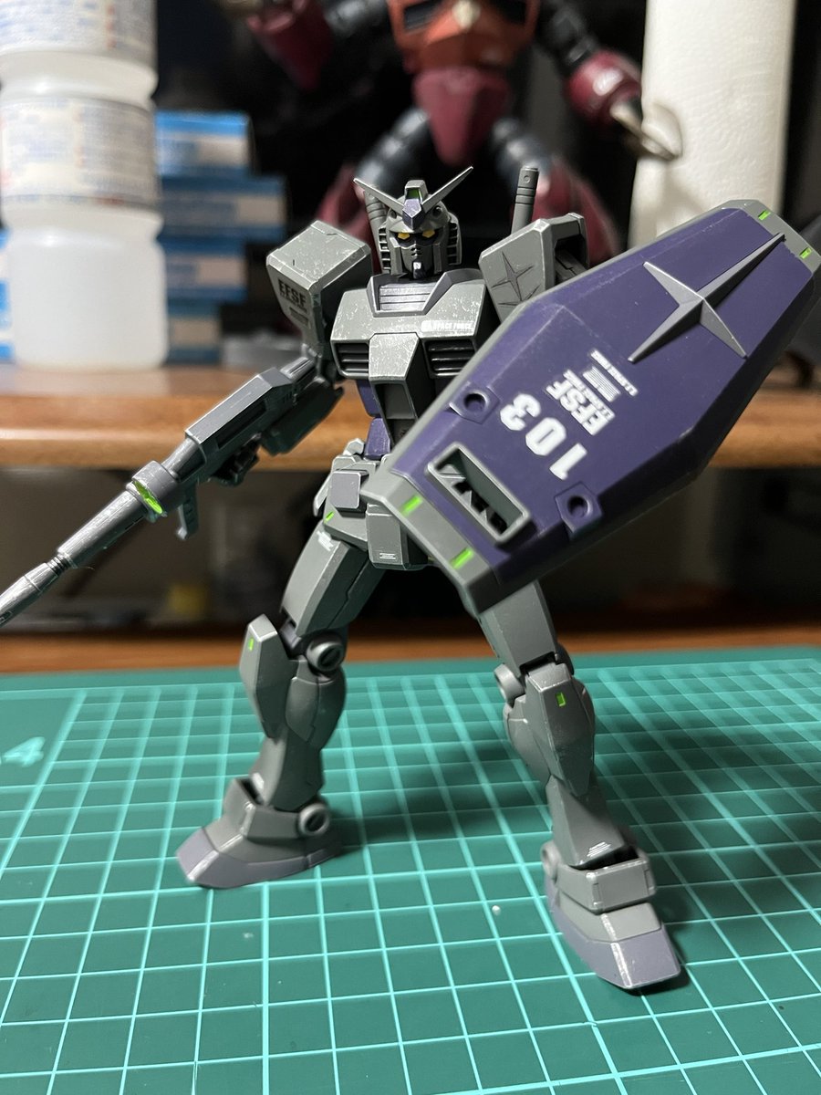 soniltuku22's tweet photo. ひっっっさしぶりに完成させた！！
そしてお久しぶり！！

【RX-78-3 G-3ガンダム】

塗装��デカール、ドライ、つや消しフィニッシュ😎

子供産まれる前に完成できて良かった(｡-_-｡)

#ガンプラ
#ガンプラ好きな人と繋がりたい 
#ガンダム https://t.co/hGKoTcYimj