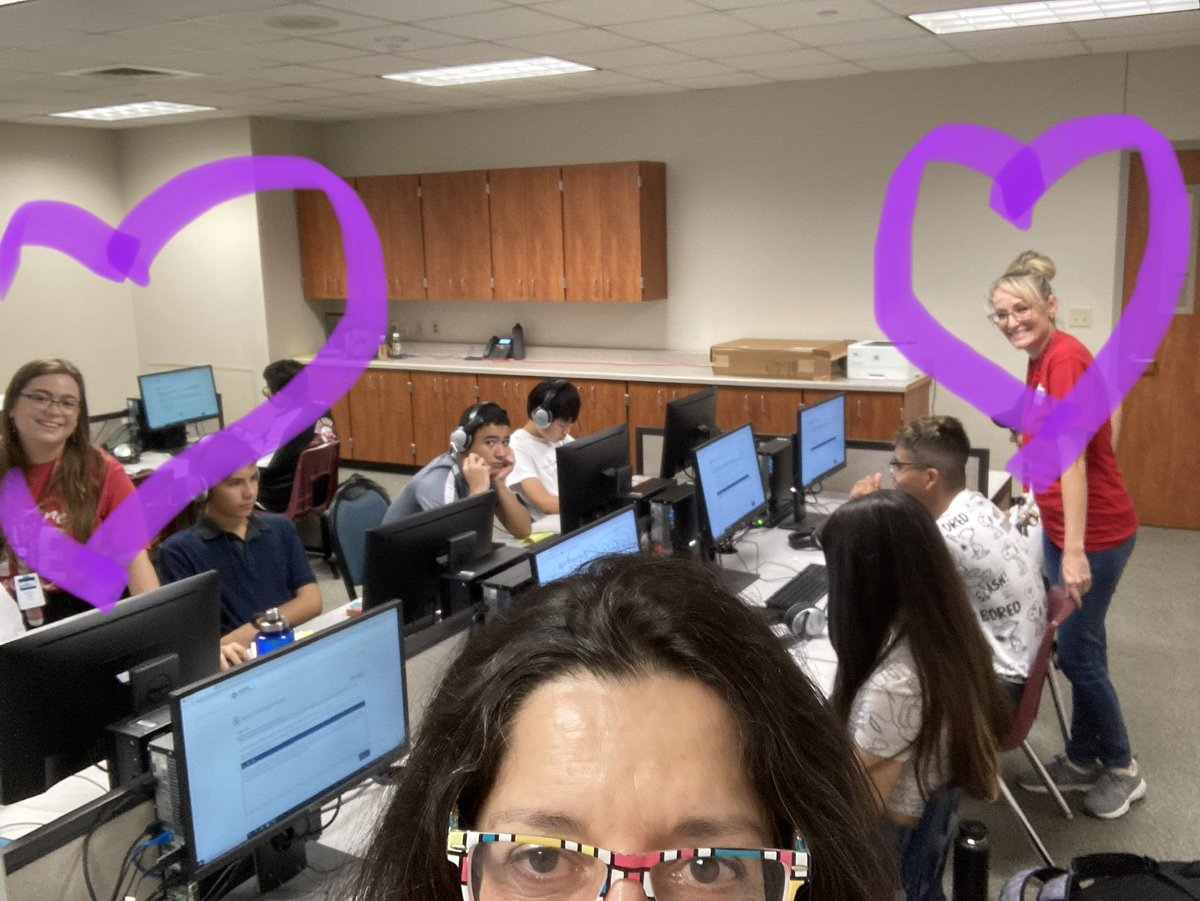mariagvaso's tweet photo. Successful BOY AAPPL languages testing: 65+ kids@VRHS! It takes a village! Thank you Kristen Kelly and Patty Reich for your dedication to our language gifted students #1LISD @BruceLISD @pjohnson_vrhs @chrysmc https://t.co/nzhmPJNQXj