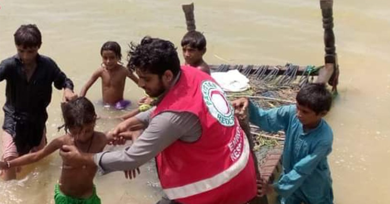 redcrosscanada's tweet photo. There is a humanitarian crisis in Pakistan. 33 million people have been impacted by the catastrophic flooding. Each number is a person. Someone’s mother, father, or child. The Red Cross is standing with those who need it most, but we can’t do it alone.