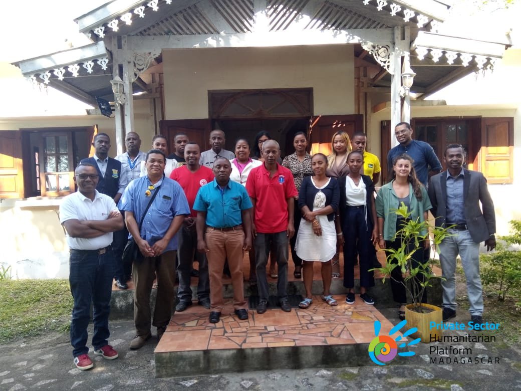 pshpmada's tweet photo. 1er sept 2022 : Réunion technique dans la région de SAVA avec les autorités de cette région, la Team coordination, le point focal régional de la PSHP avec l’ONG Vanille Durable Bemanevika, les entreprises du secteur privé implantées dans la région et les partenaires humanitaires. https://t.co/FalUPvYfrb