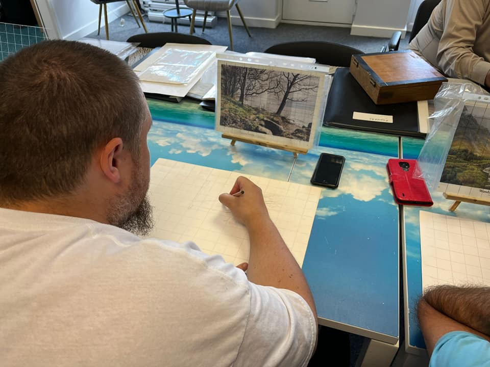 WiganLeighCarer's tweet photo. We want to say a huge thank you to Alex, who came to the Centre yesterday to deliver a Beginners Grid Drawing Group to carers.
Alex gave great guidance on how to use this low tech way to reproduce an image you want to paint or draw.
#GridDrawing #Relaxation #Artforeveryone https://t.co/whXZvfPXY0