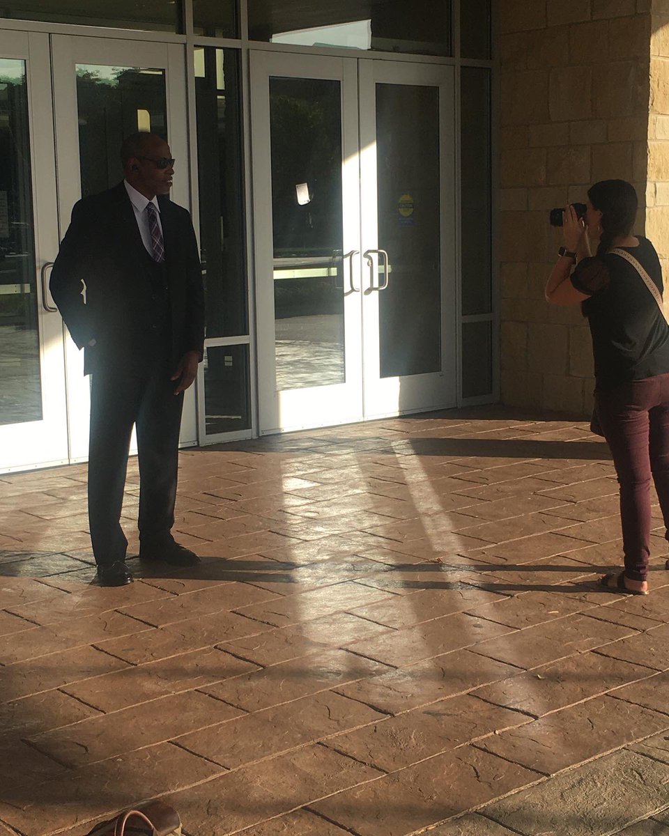 WCC_Ministry's tweet photo. Thank you to Jennifer Dubbs Pisarcik from WACOAN Magazine for a great photo shoot with our Director, Minister Thomas Brooks!! She’s amazing!!❤️
Read the full article at:
https://t.co/BWnIBEX5il
#PickUpACopy https://t.co/wKt3Koiq5j