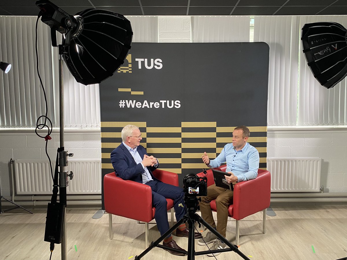 Loving my work today, recording for our first year students coming into us at <a href="/TUS_ie/">Technological University of the Shannon</a>. Congrats and welcome 👍👏🏼