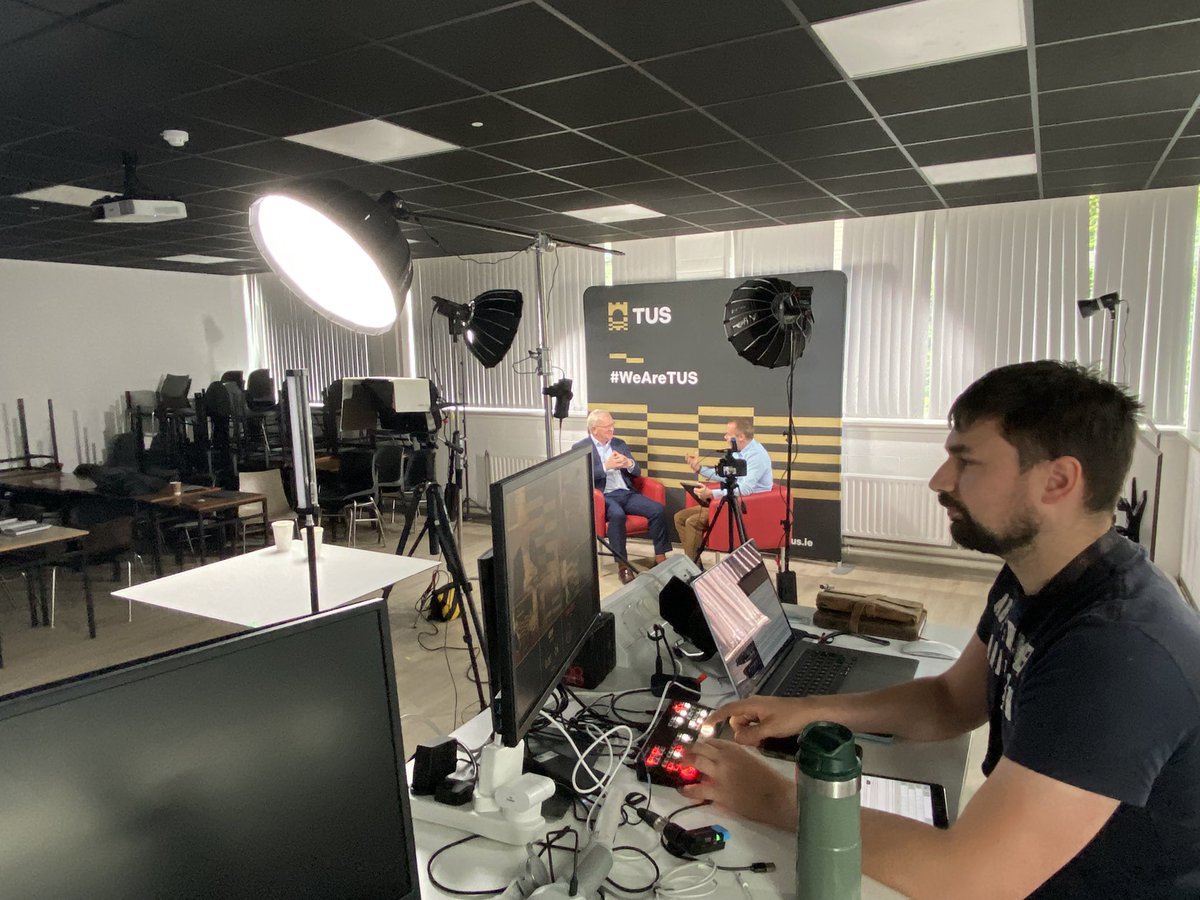 ddolan28's tweet photo. Loving my work today, recording for our first year students coming into us at @TUS_ie. Congrats and welcome 👍👏🏼 https://t.co/tJ7WsiITsn
